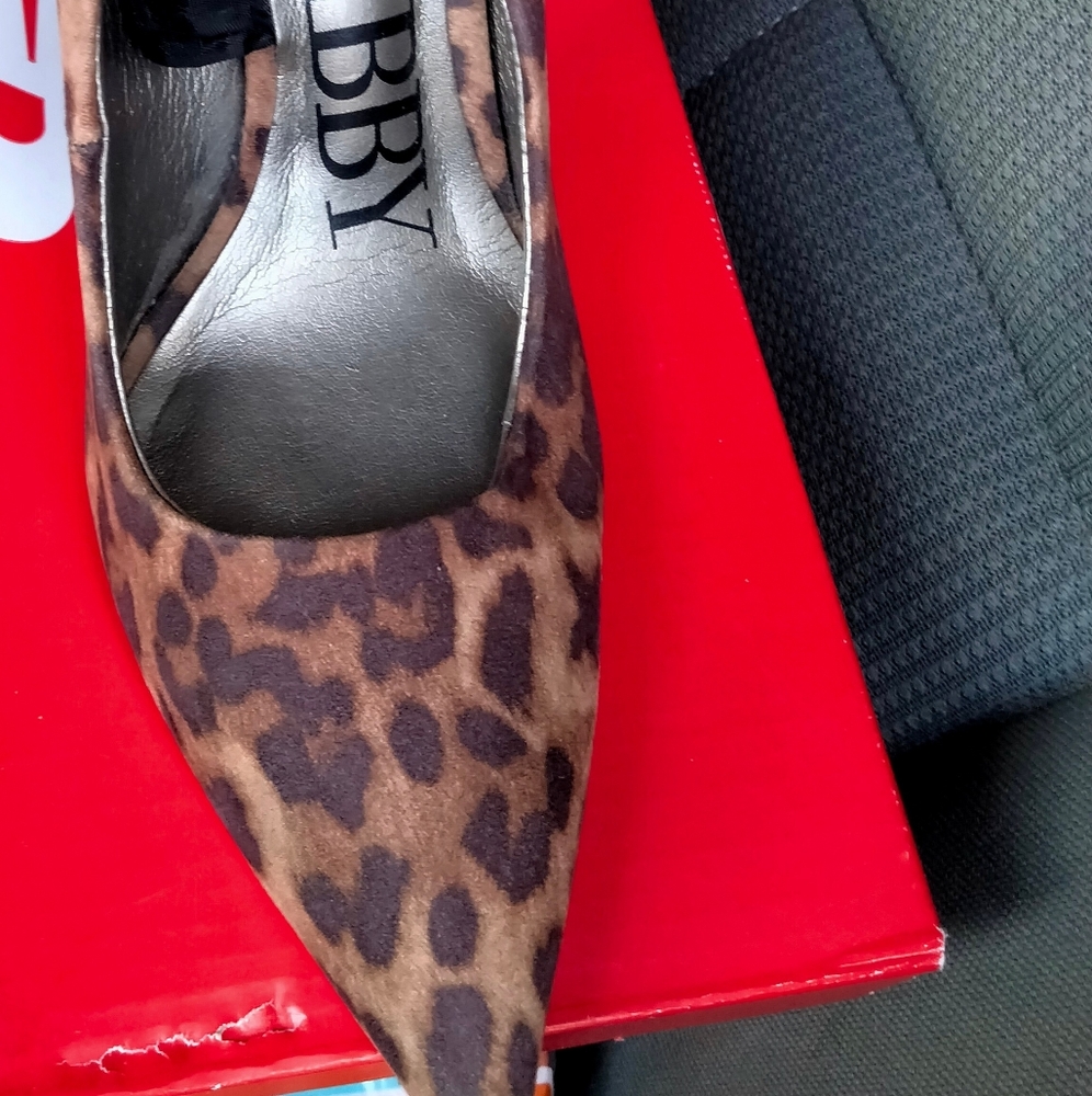 Sam & Lobby Leopard print heels